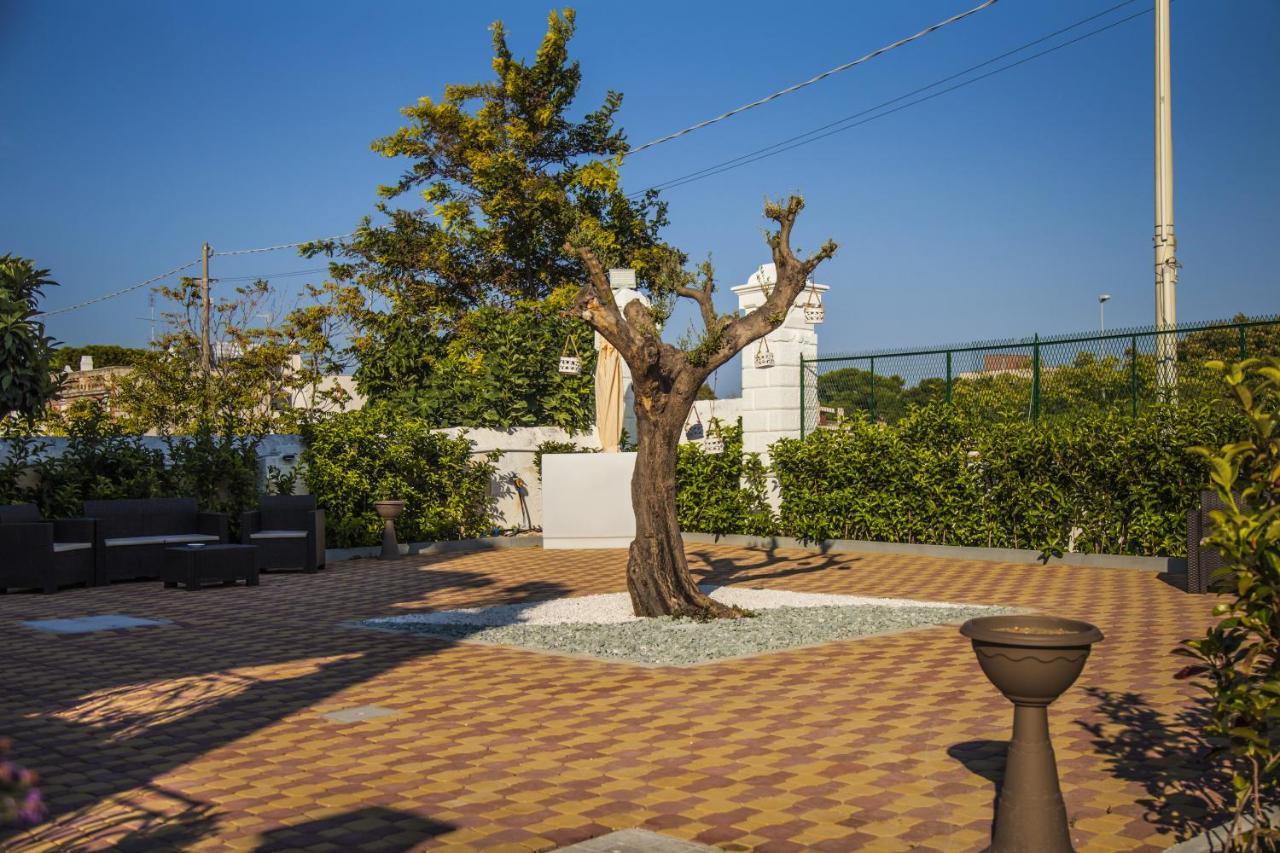 Villa Adelaide Suite & Room Торре-а-Маре Экстерьер фото