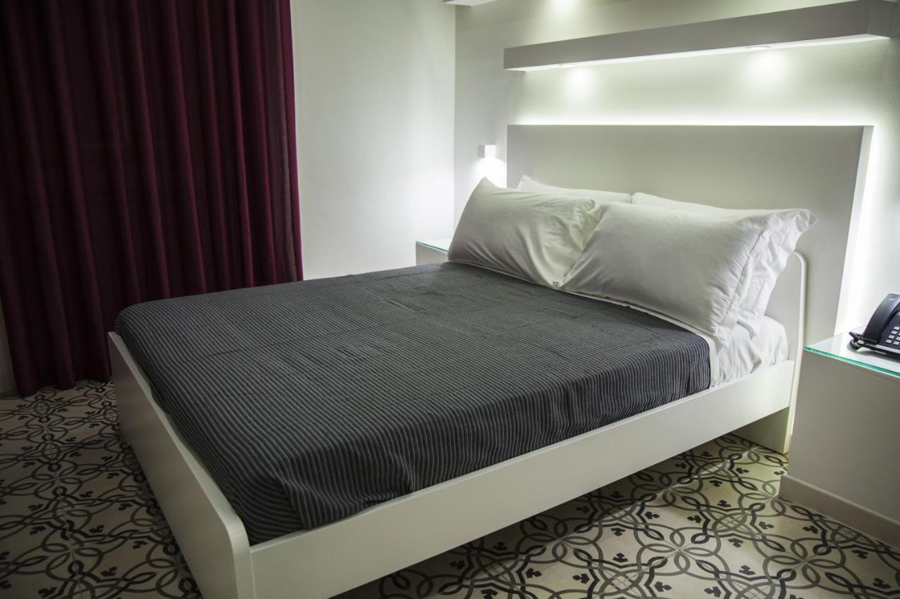 Villa Adelaide Suite & Room Торре-а-Маре Экстерьер фото